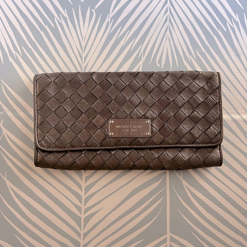 Michae Kors basket weave leather clutch